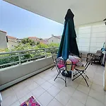 3 Pieces Paisible Parking Et Piscine